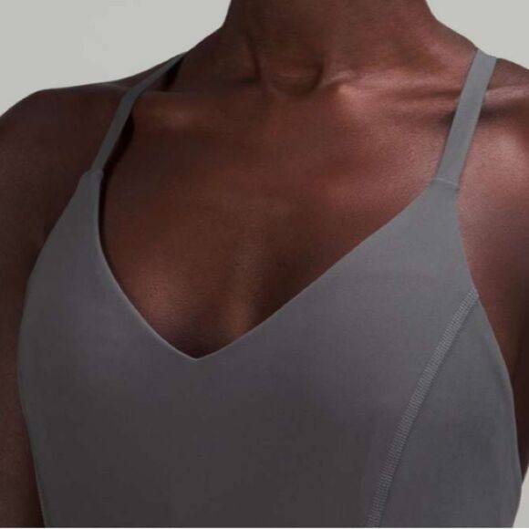 Lululemon lab Nulux and Mesh One-Piece 8" Anchor - Picture 8 of 17
